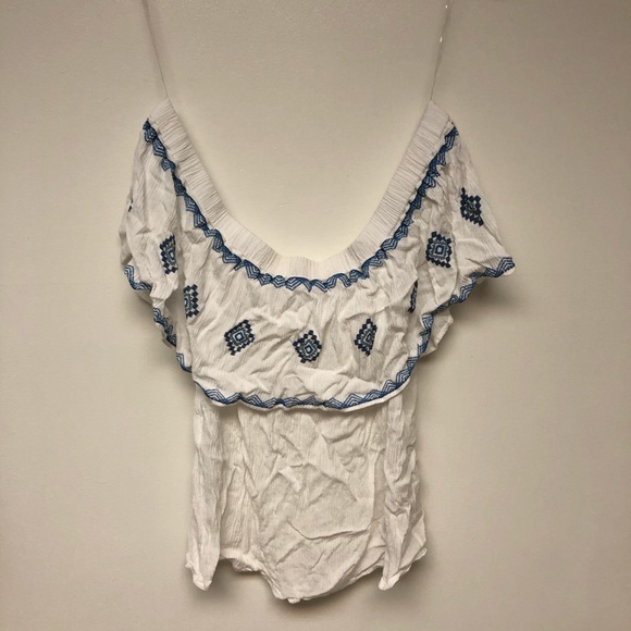 | Lily White | off the shoulder top. Size L. - Picture 1 of 4